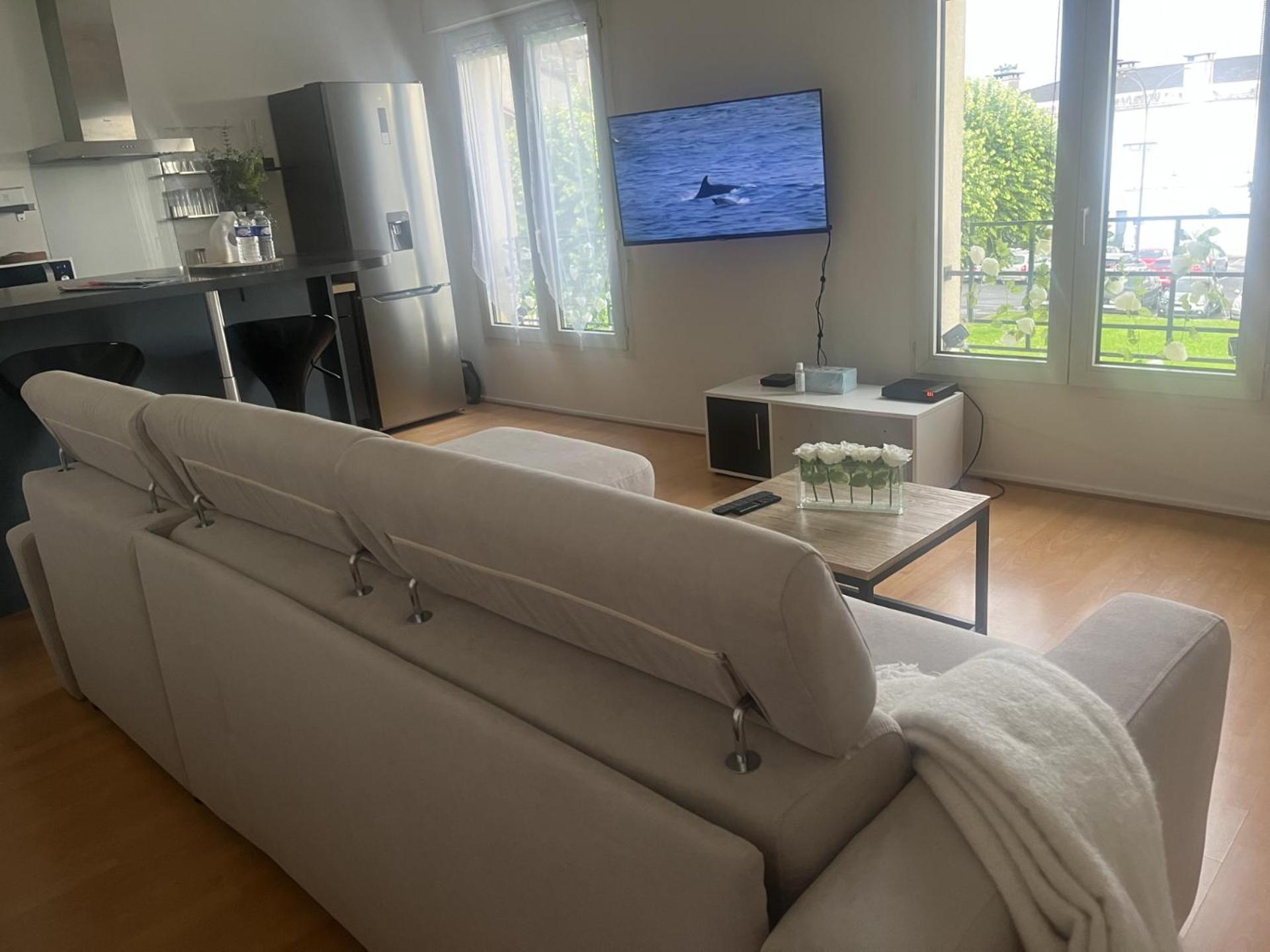 Wondersuite Appartement - Centre Ville Avec Parking Couvert -15Mn De Paris Et 10 Mn De Stade De France, Wifi, Netflix Deuil-la-Barre Exteriör bild